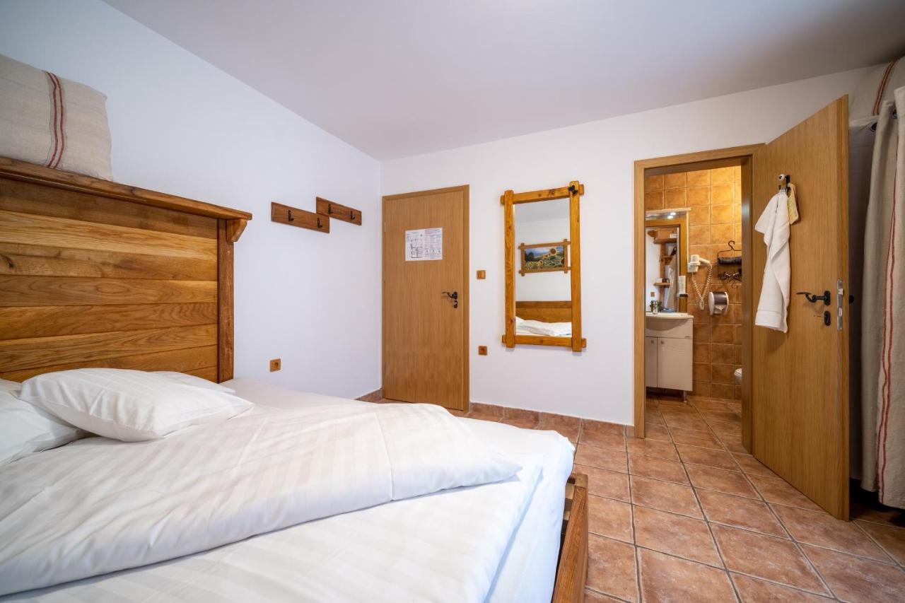 Hisa Vina Cuk Hotel Lendava Exterior foto